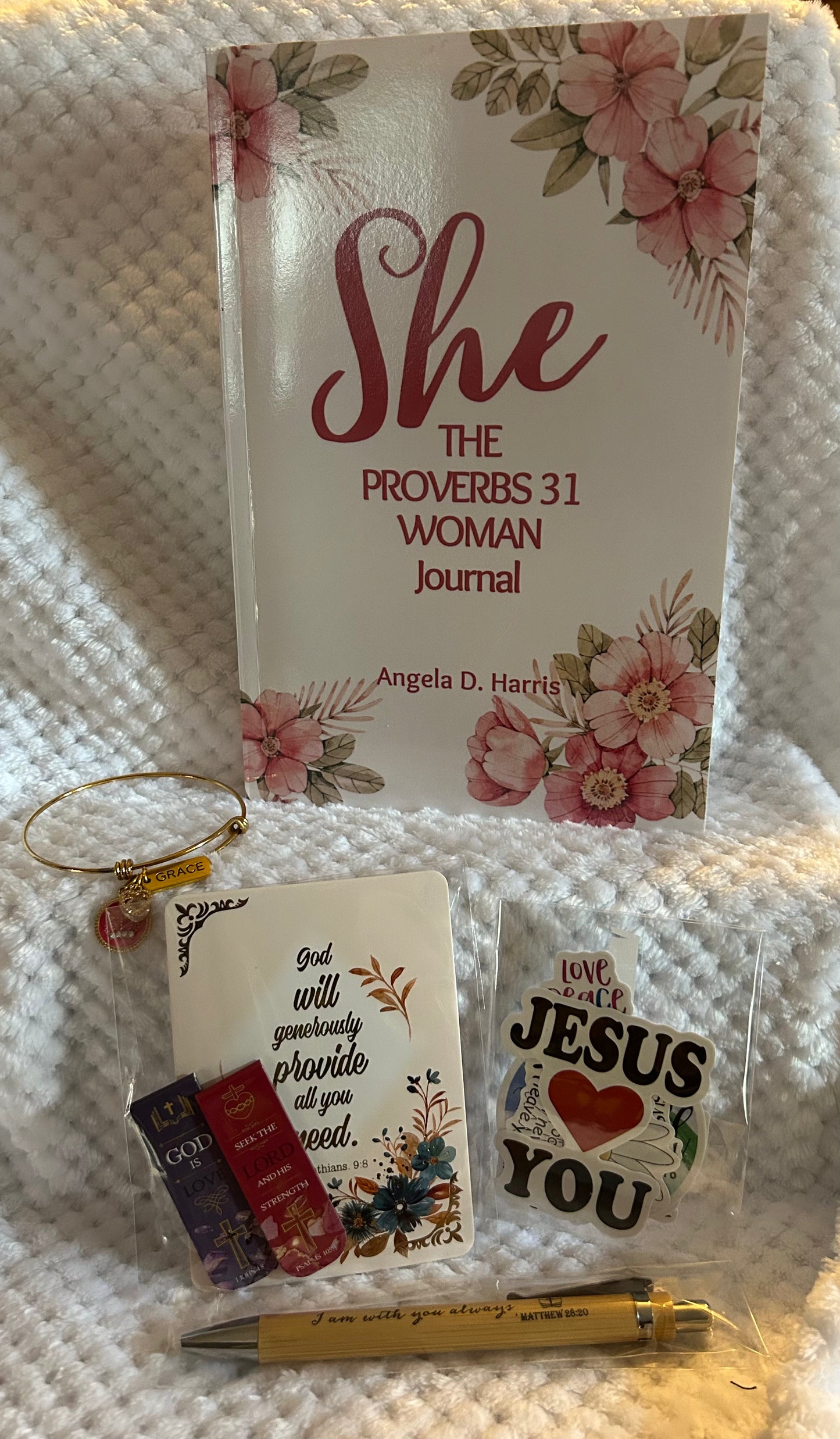 She: Proverbs 31 Gift Box